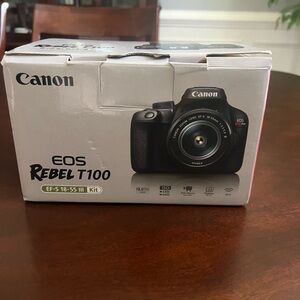 Canon EOS Rebel T100